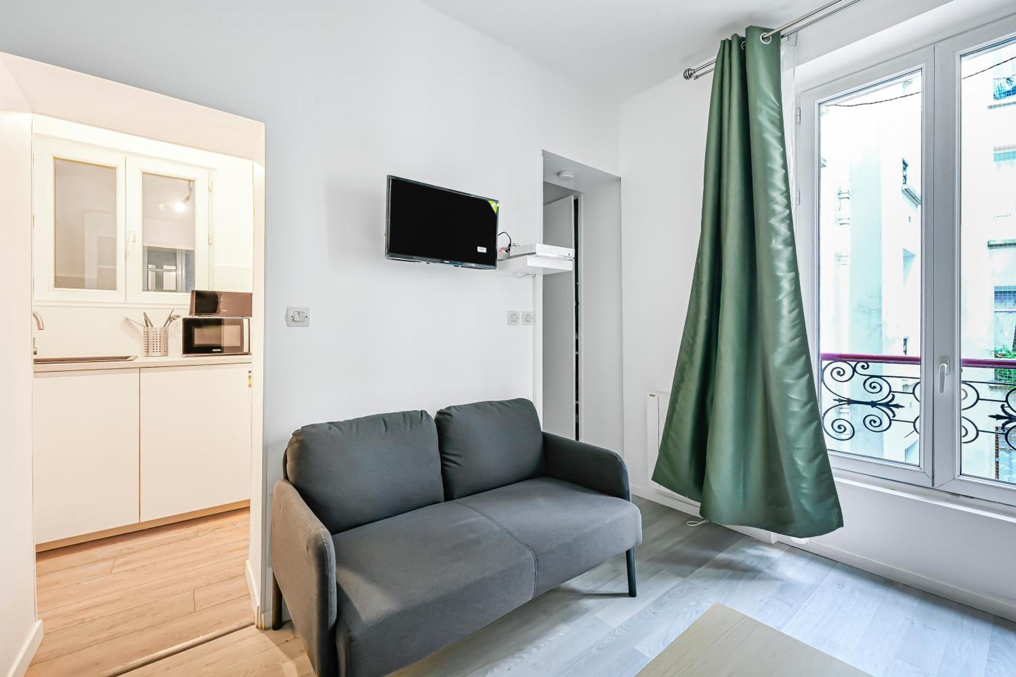 L'atelier Secret - Batignolles - Metro - 17 *