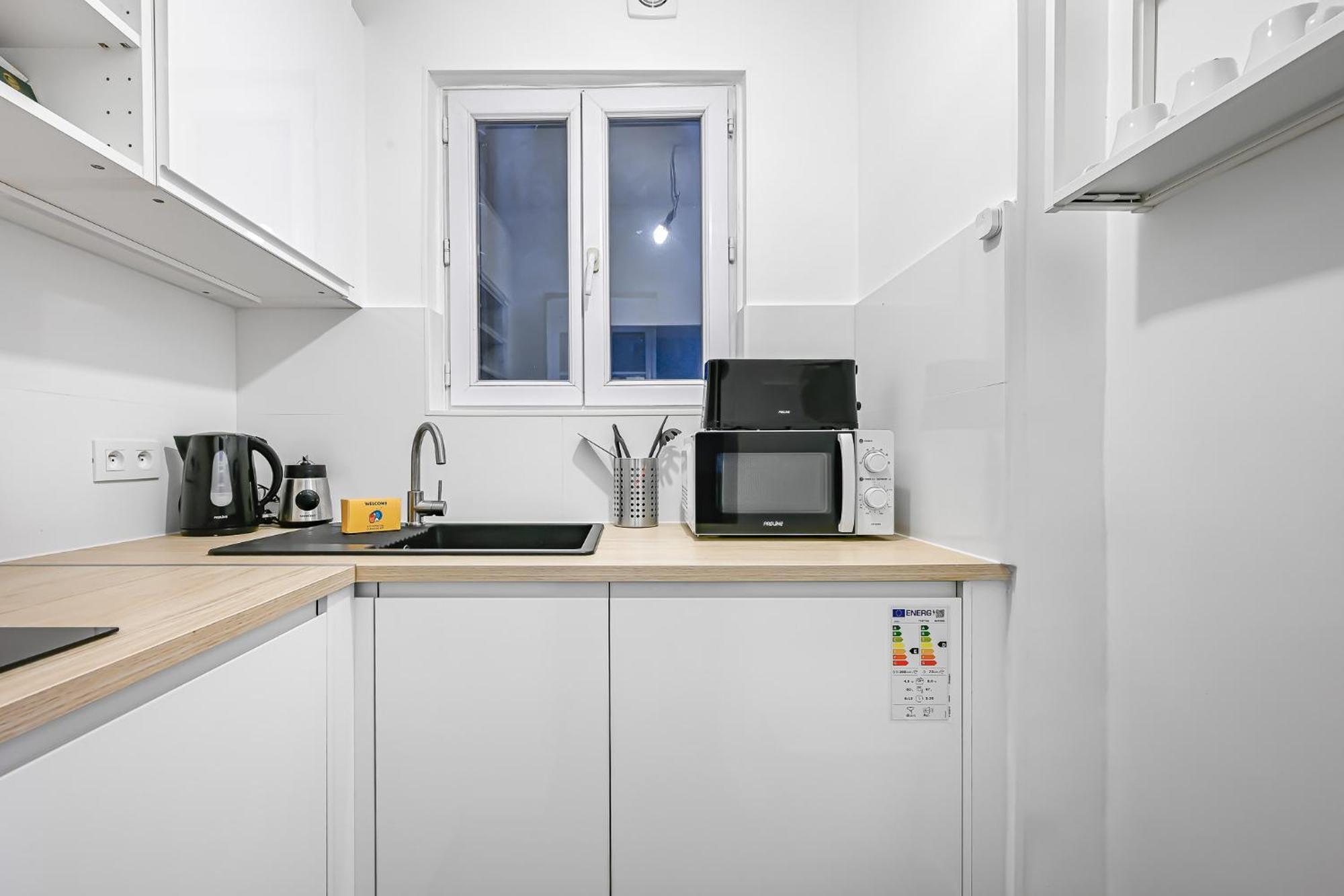 L'atelier Secret - Batignolles - Metro - 17